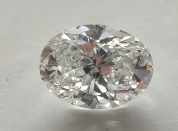 Diamante 0.51k Brilhante Oval I1 E 5.92x4.44x2.98 mm